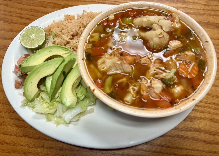 Sopa De Pollo (Chicken-rice soup)
