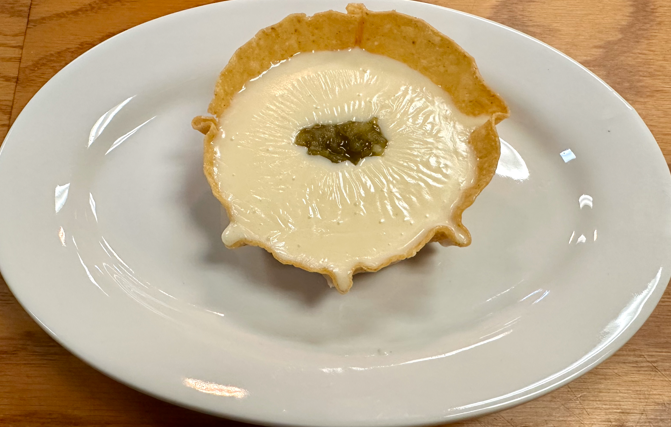 15C. Chile Con Queso